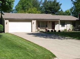 4125 Longhill Dr SE, Warren, OH