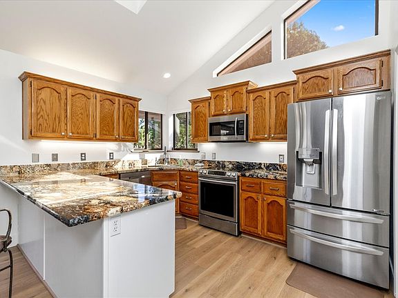 4th image of 3244 E Murphy Way