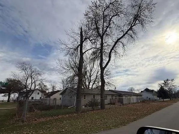 208 N Willow St, Joice, IA 50446