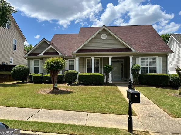99 High Point North Dr, Newnan, GA 30265