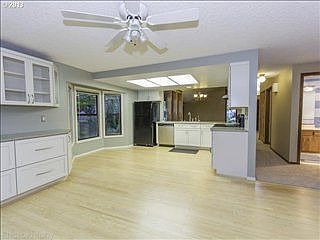 5th image of 13012 NW 39th Ave