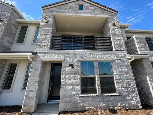 514 W Mahogany Ln Photo 1