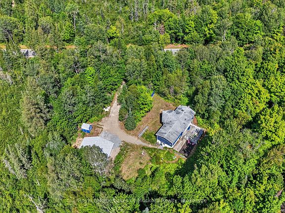 2nd image of 695 Bay Lake Rd