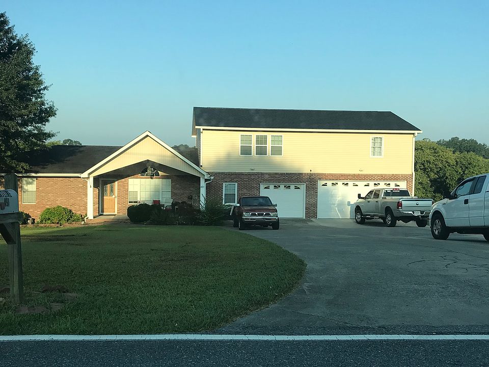 1st image of 491 Oakwood Dr