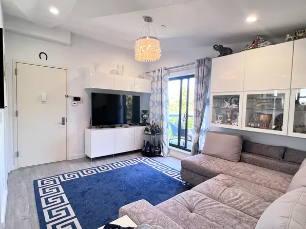 2820 Avenue Z image 5 of 16