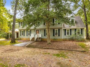 2630 Sandhurst Ln, Midlothian, VA 23113