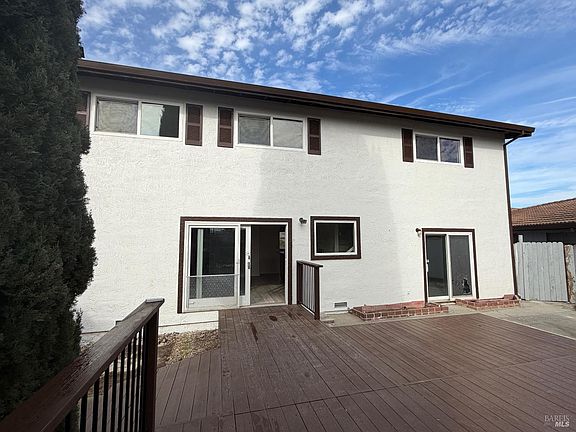2nd image of 506 Marina Boulevard