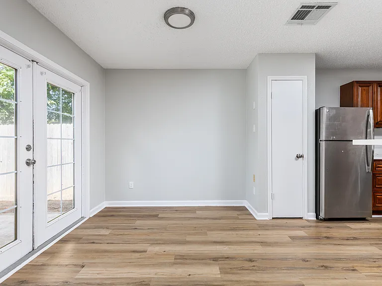 1803 Heatherglen Ln — Photo 31
