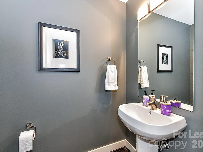 1133 Metropolitan Ave #613 — Photo 11