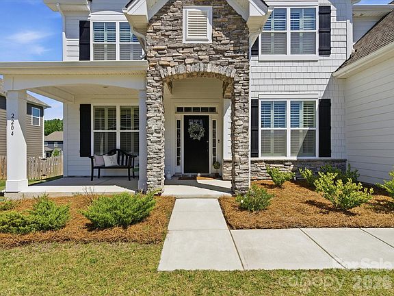 5th image of 2204 Skybrook Oaks Dr