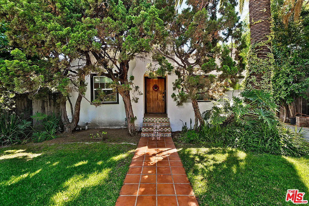 3 bed, 2.5 bath, 1500 sqft, $6,995 — Photo 4