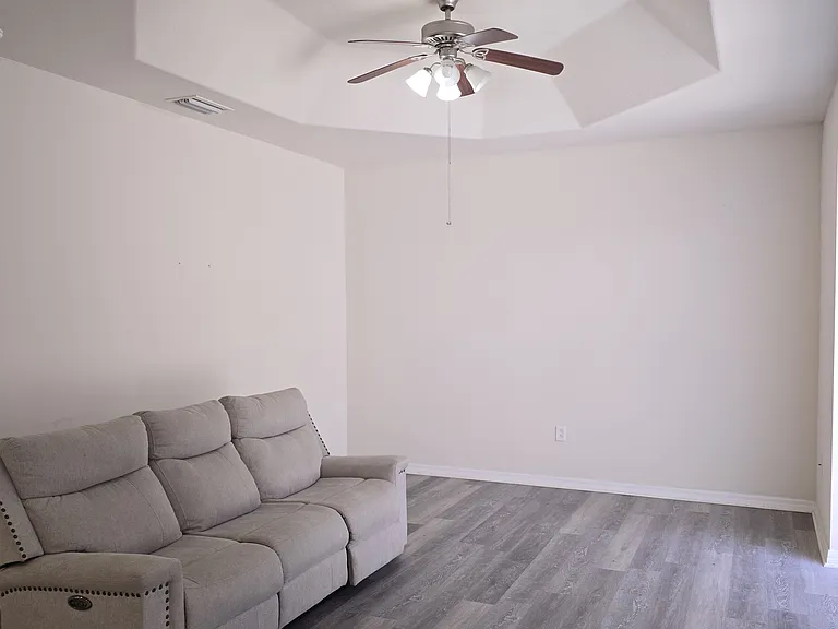 2600 Badger Ln — Photo 6