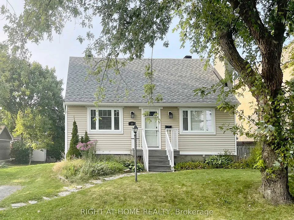 37 Rossland Ave