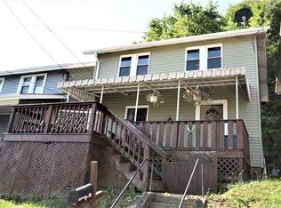 707 Wayne Ave, Ellwood City, PA 16117