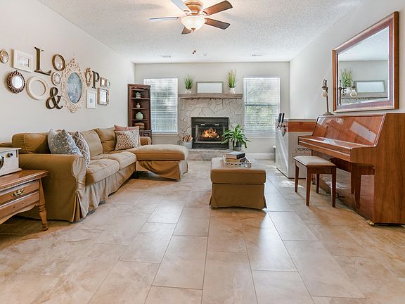 5th image of 11572 Treasury Cir S