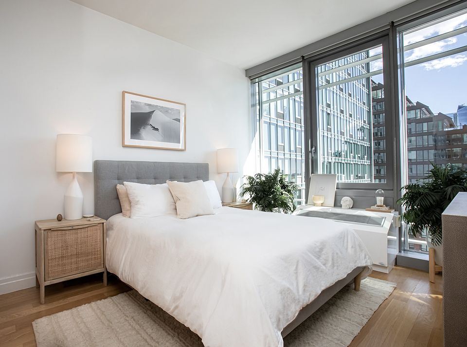 1st image of 550 W 54th St APT 1732