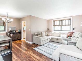 5709 246th Cres, Douglaston, NY 11362
