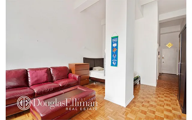 Sold by Douglas Elliman | media 15