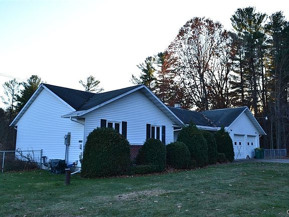 4th image of 22925 Duffy Rd