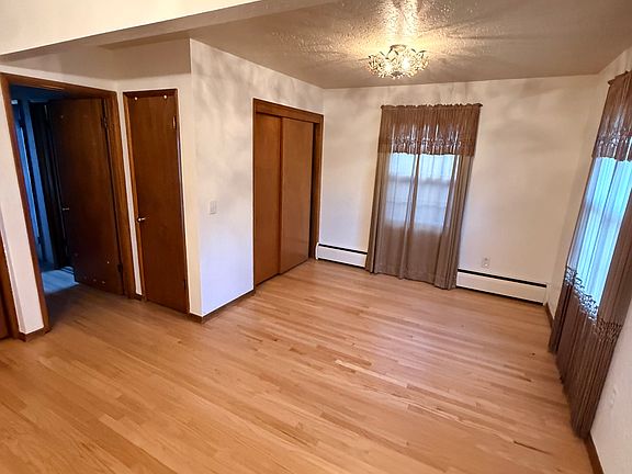 4th image of 2540 Lord Baranof Dr