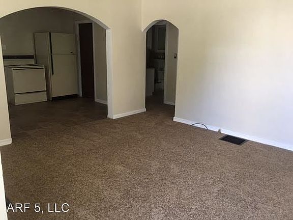 2nd image of 1543 S Willow Ave