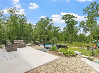 17 Hastings Rd, Ashburnham, MA 01430