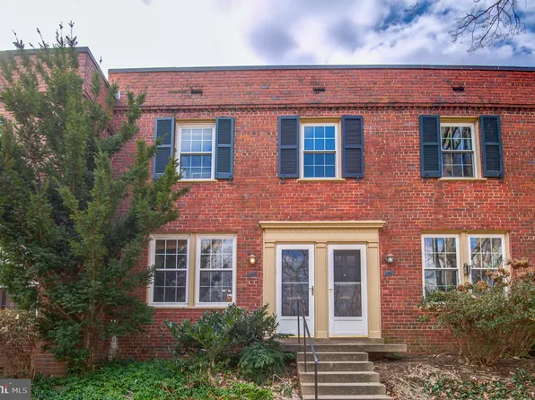1500 S Barton St APT 593, Arlington, VA 22204