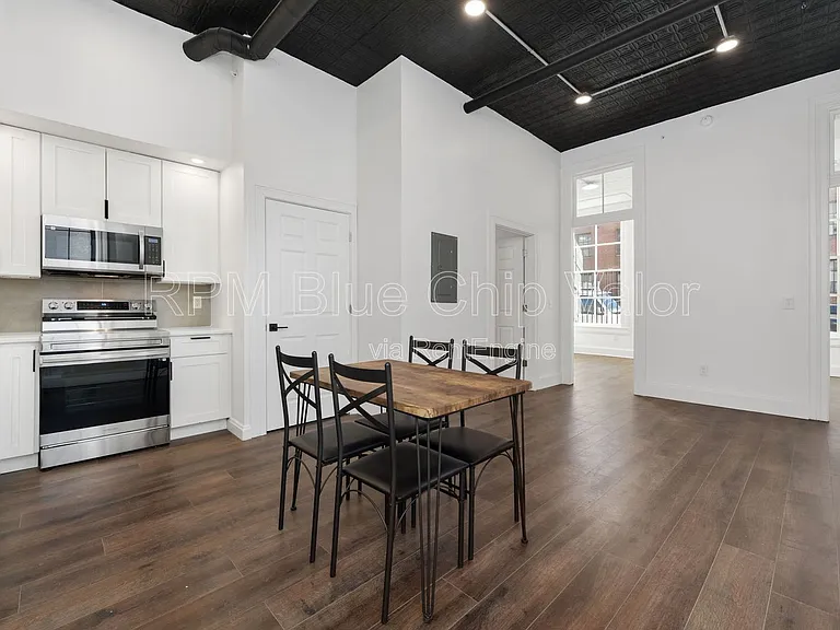 2151 Colerain Ave — Photo 15