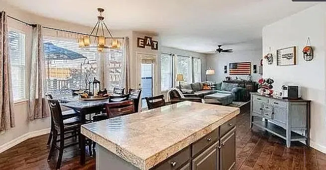 6 bed, 3.5 bath, 4154 sqft, $3,795 — Photo 3