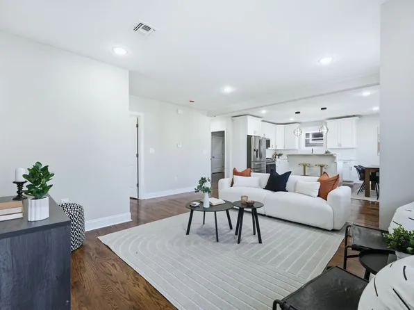 46 Eppirt St #2, East Orange, NJ 07018
