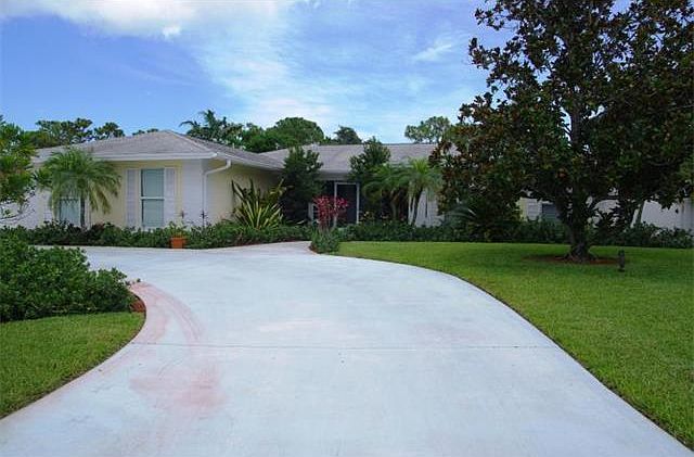 1st image of 254 Golfview Dr