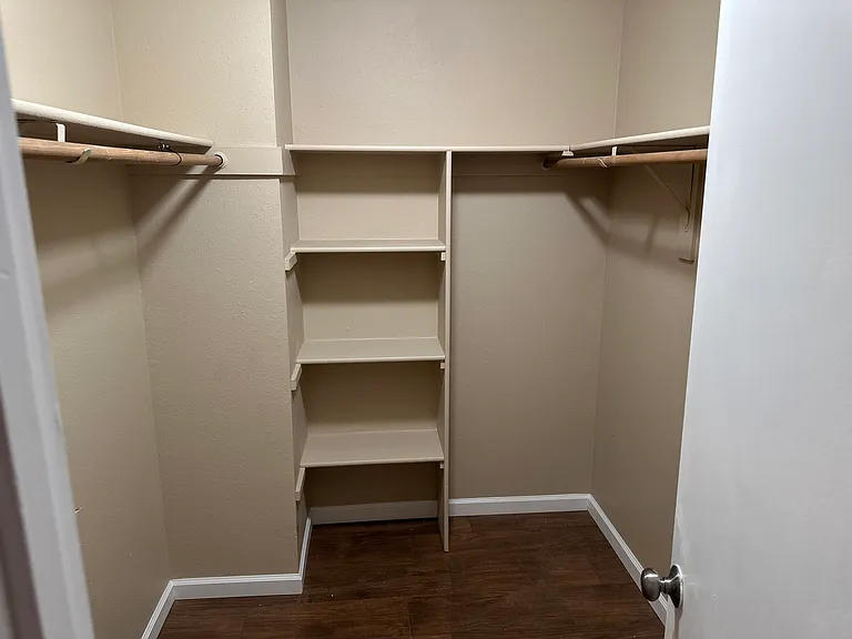 648 Bataan Dr SW — Photo 11