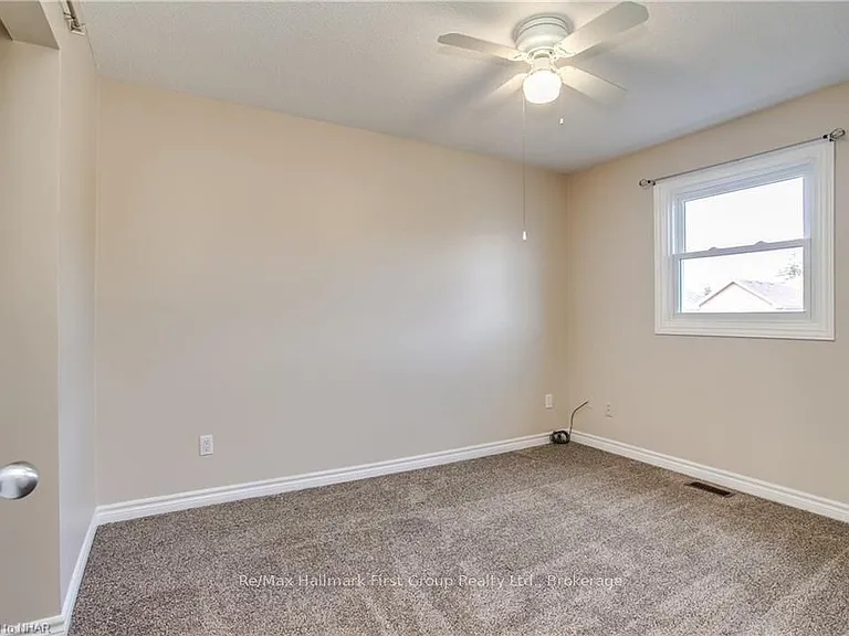 957 Fairbanks Rd — Photo 17
