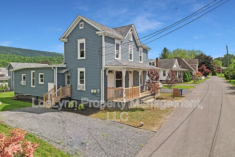 2 bed, 1.0 bath, 1000 sqft, $1,125 — Photo 2