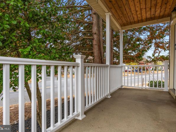 501 W Evesham Rd, Runnemede, NJ 08078