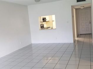 3050 NW 42nd Ave APT C209, Pompano Beach, FL 33066