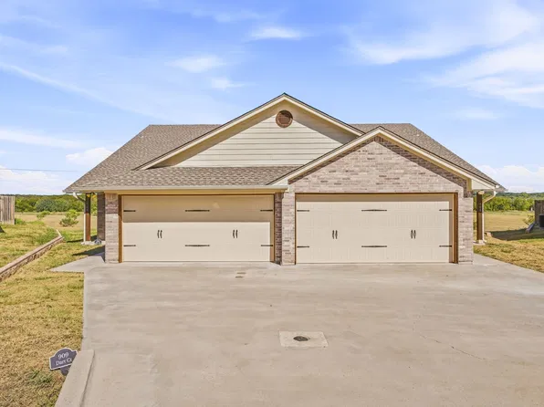 908 Dart Ct, Granbury, TX 76049