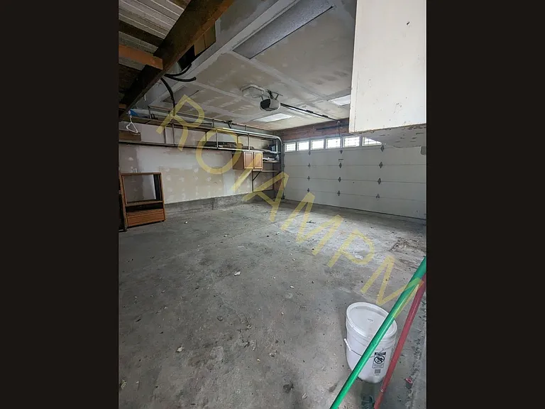 608 Pierce St — Photo 16