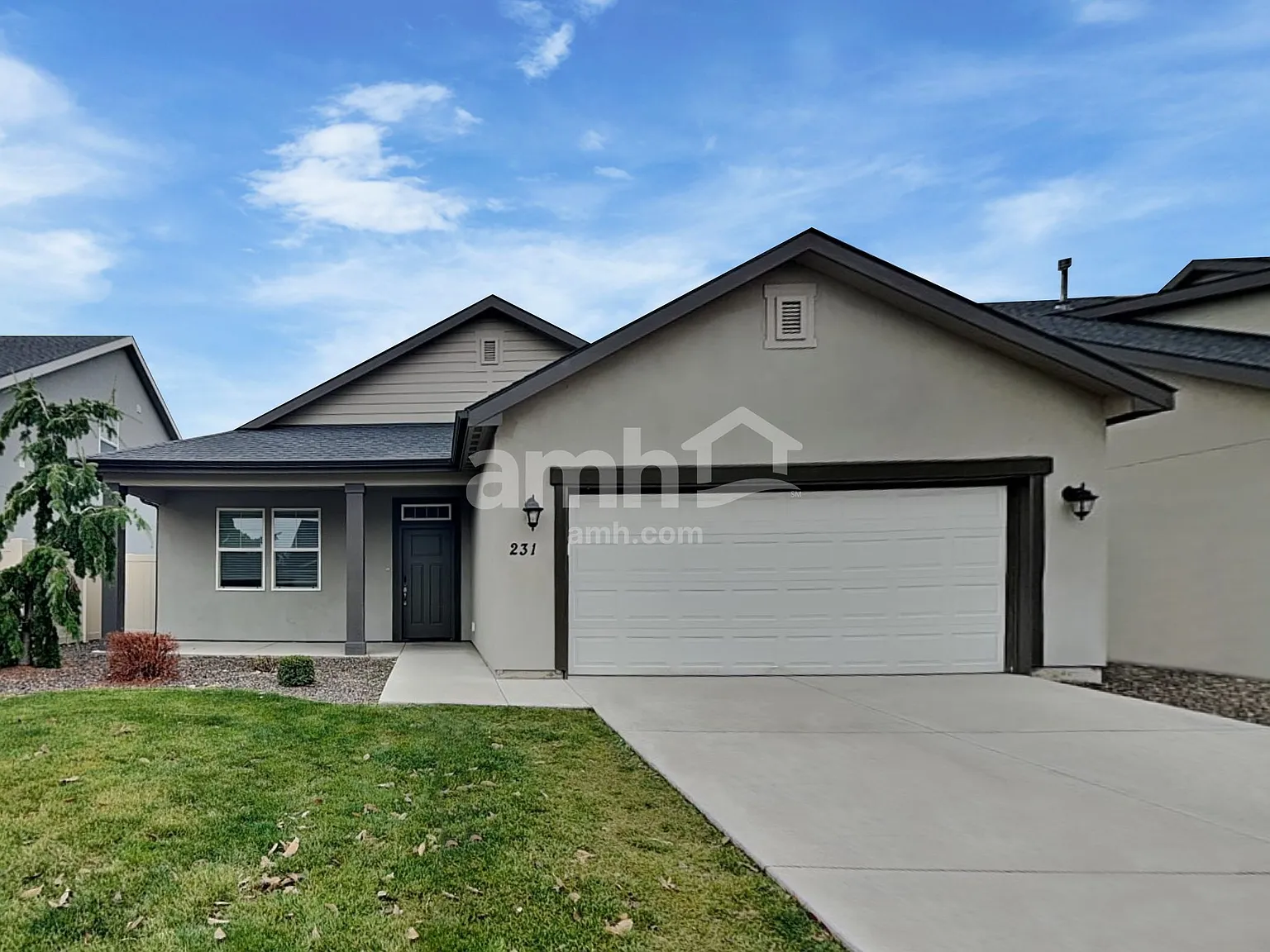 3 bed, 2.0 bath, 1610 sqft, $2,640 — Photo 1