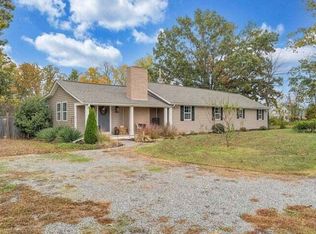945 Burnt Chimney Rd, Wirtz, VA 24184