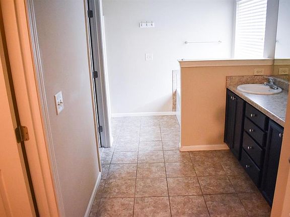 5th image of 1618 Buena Vista Blvd