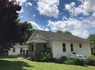 109 2nd Ave, Fayetteville, WV 25840