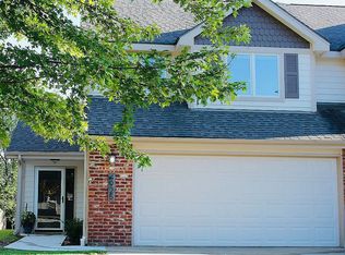 4925 Stoneback Pl, Lawrence, KS 66047