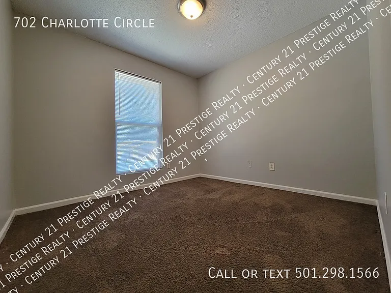 702 Charlotte Cir #702 — Photo 6