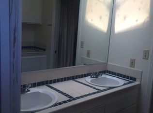 2116 Cedar St, Santa Ana, CA 92707