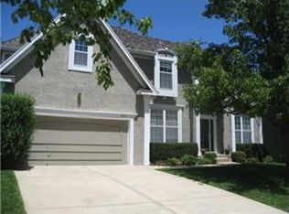 10716 W 128th Ter, Overland Park, KS 66213
