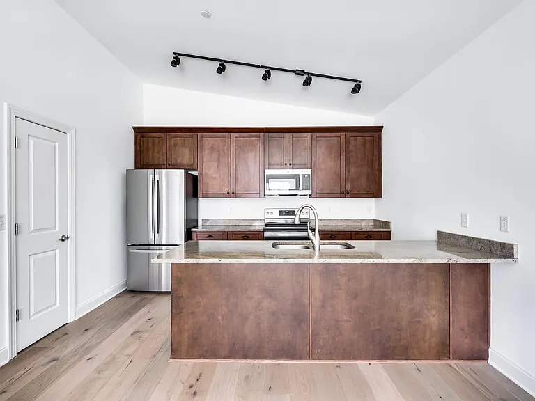 3128 Belwood St #201 — Photo 13