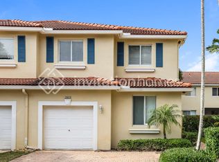 2819 S Evergreen Cir, Boynton Beach, FL 33426