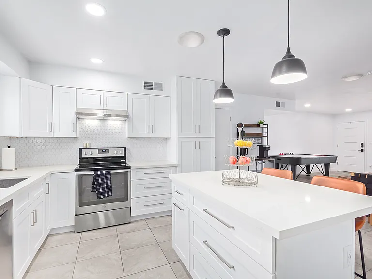 1845 E Julie Dr — Photo 20