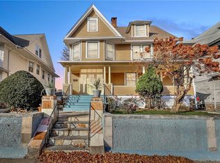 76 Savoy St, Bridgeport, CT 06606